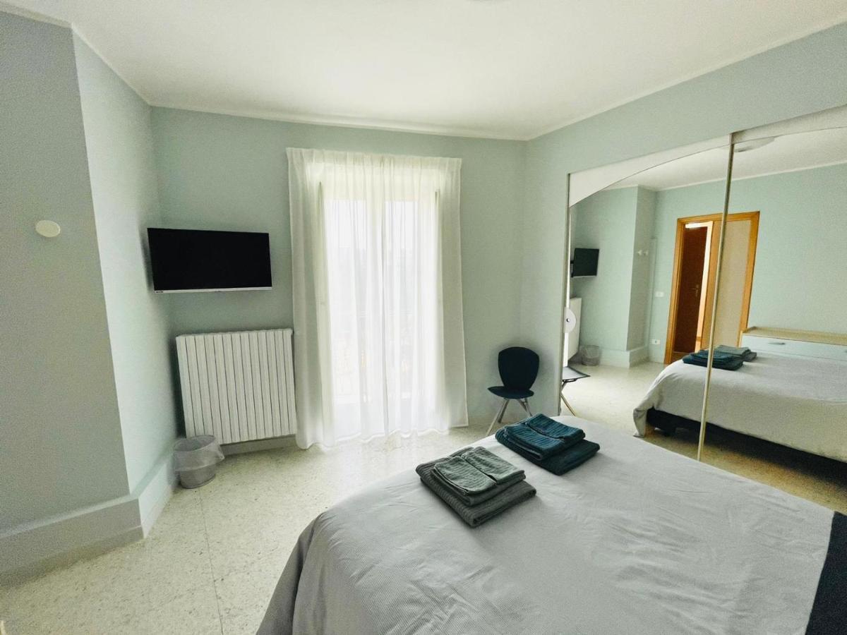 B&B La Finestra Sulle Mainarde - Isernia Bagian luar foto